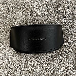 🕶 Authentic Mark Jacobs Large Sunglasses case (only)